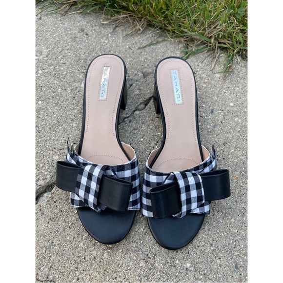 Tahari Danbury sandal/mules - Picture 1 of 4